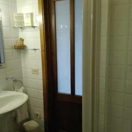 Le Querciole Nocleg ze śniadaniem *